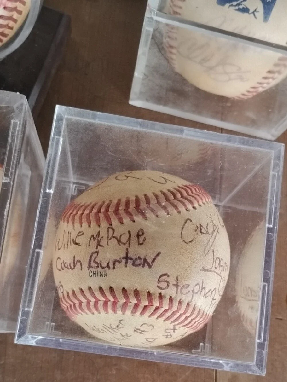 Autographed Vintage Baseball Display Set – White